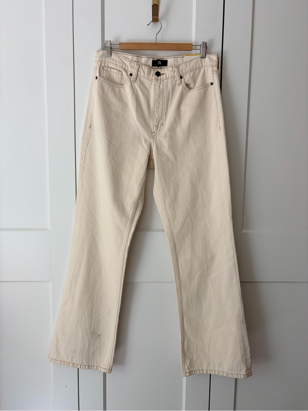 Banana Republic Cream High Rise Relaxed Bootcut Jeans | 30